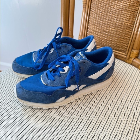 Reebok Classic Girls Blue and White Sneakers - Picture 4 of 7